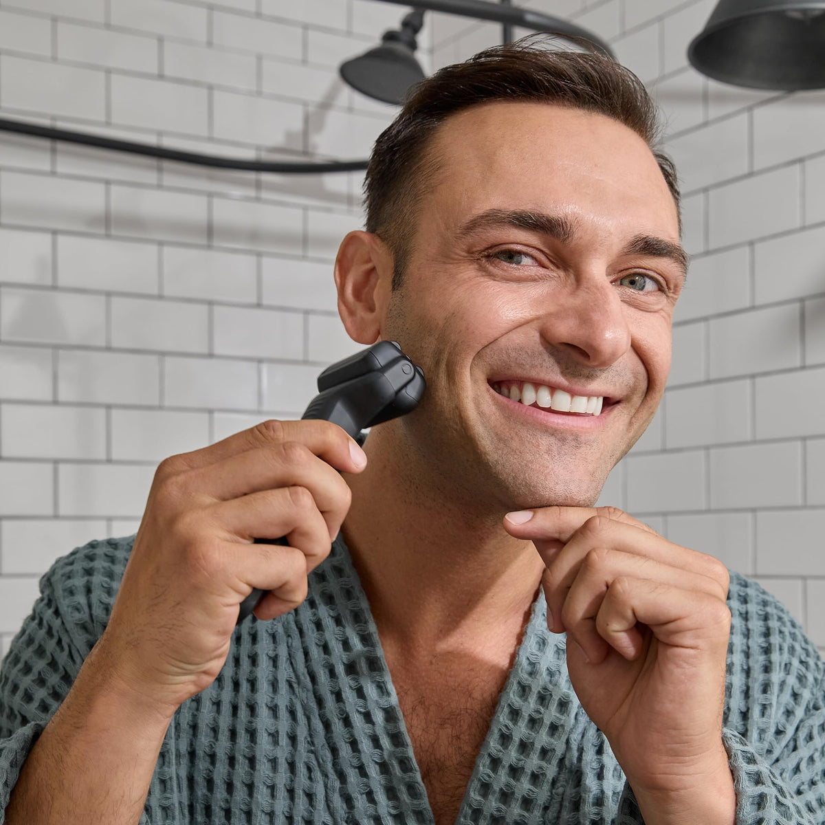 MANSCAPED® The Chairman™ PRO Men’s Electric Foil Face Shaver